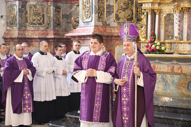 Miro Denac iz Donje Voće na svečanom misnom slavlju zaređen za đakona Varaždinske biskupije
